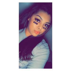 Meet your Posher, Leanyssa